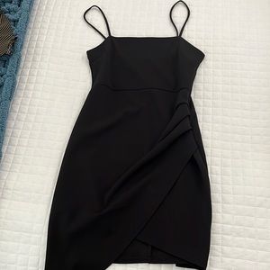 Black bodycon dress